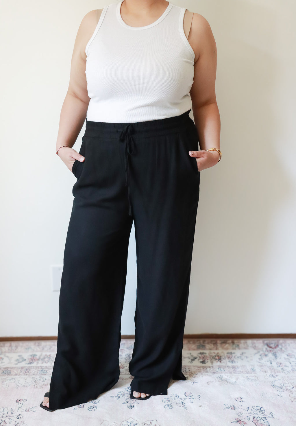 Olivia Black Linen Pants
