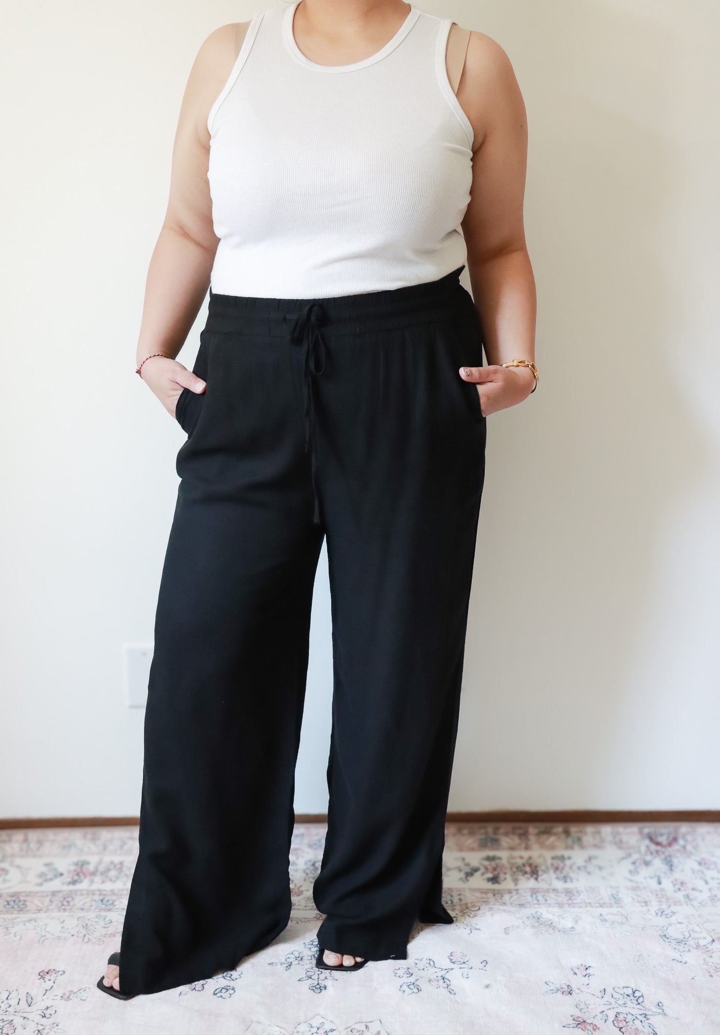 Olivia Black Linen Pants