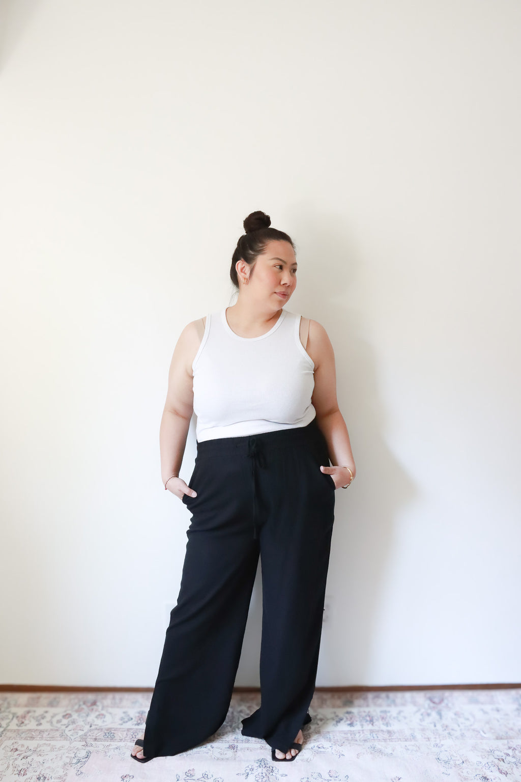 Olivia Black Linen Pants